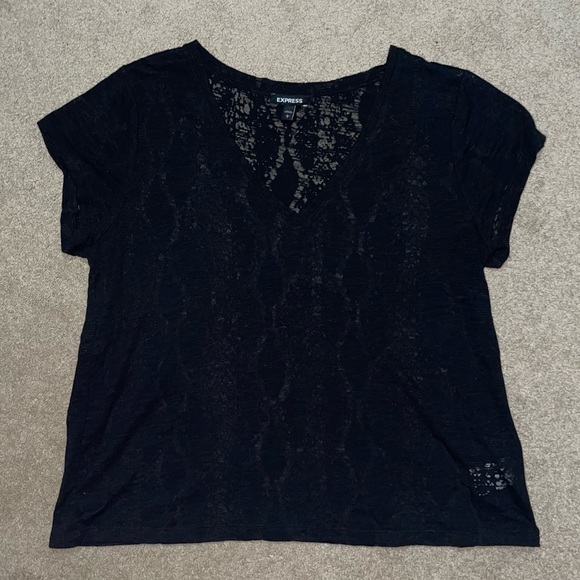 Express v-neck snakeprint tee - Picture 3 of 3